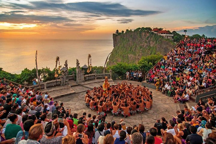 Nusa Dua β Uluwatu Sunset Tour (Full Day - 10 Hours)