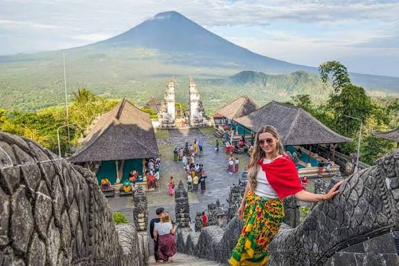 Lempuyang Gate of Heaven Tour (Full Day 12 Hours) 5